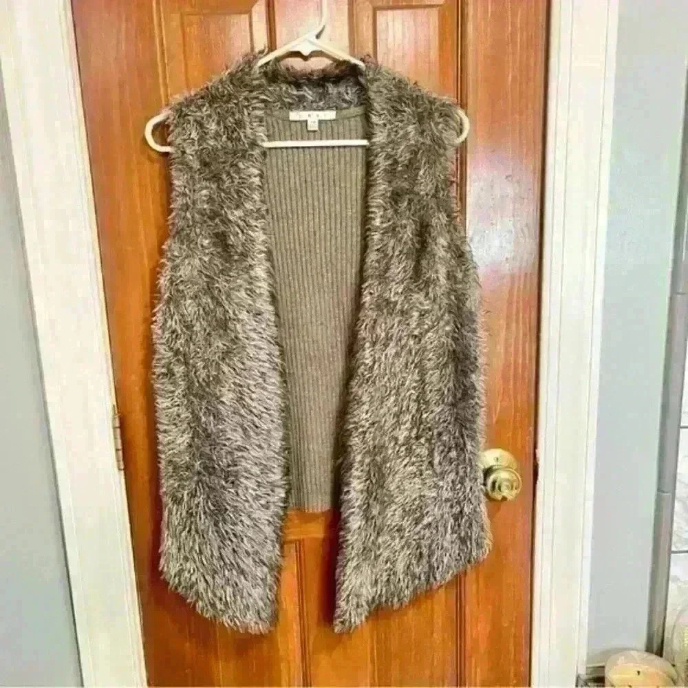 Cabi Ladies Faux Fur Vest
